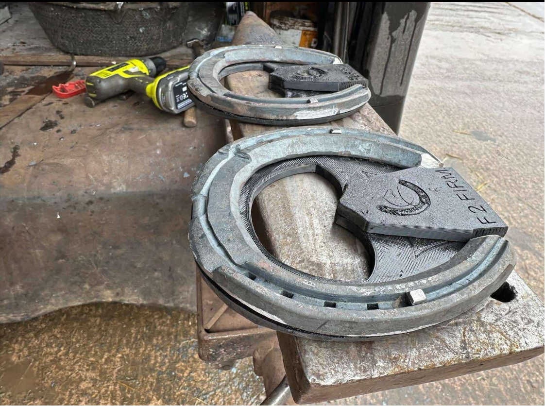 MoreAid soft/firm heart bar pad (pair)