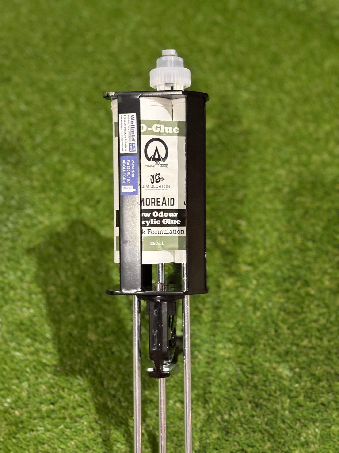 3D glue special !!! 250ml 3D glue,  Glue gun , 10 narrow nozzles .