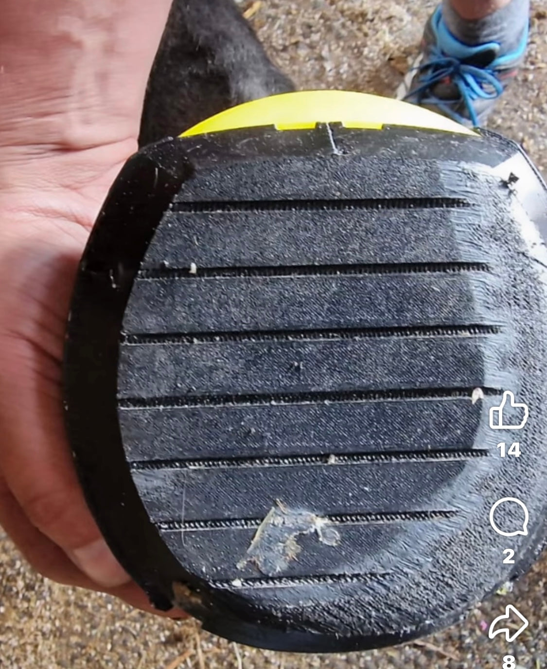 Click in Clog ( comes with 2 casting tape & 12 screws)