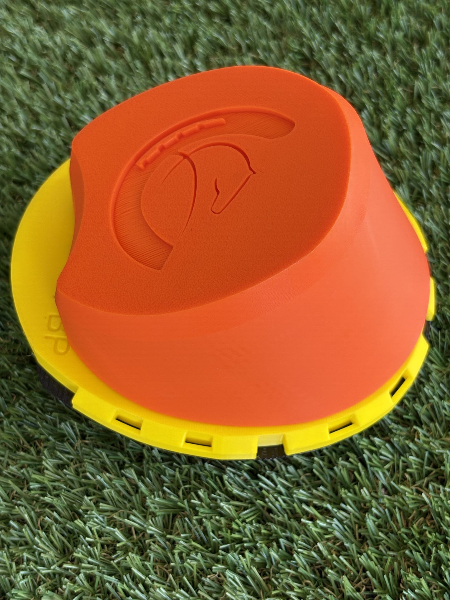 Click in Clog ( comes with 2 casting tape & 12 screws)
