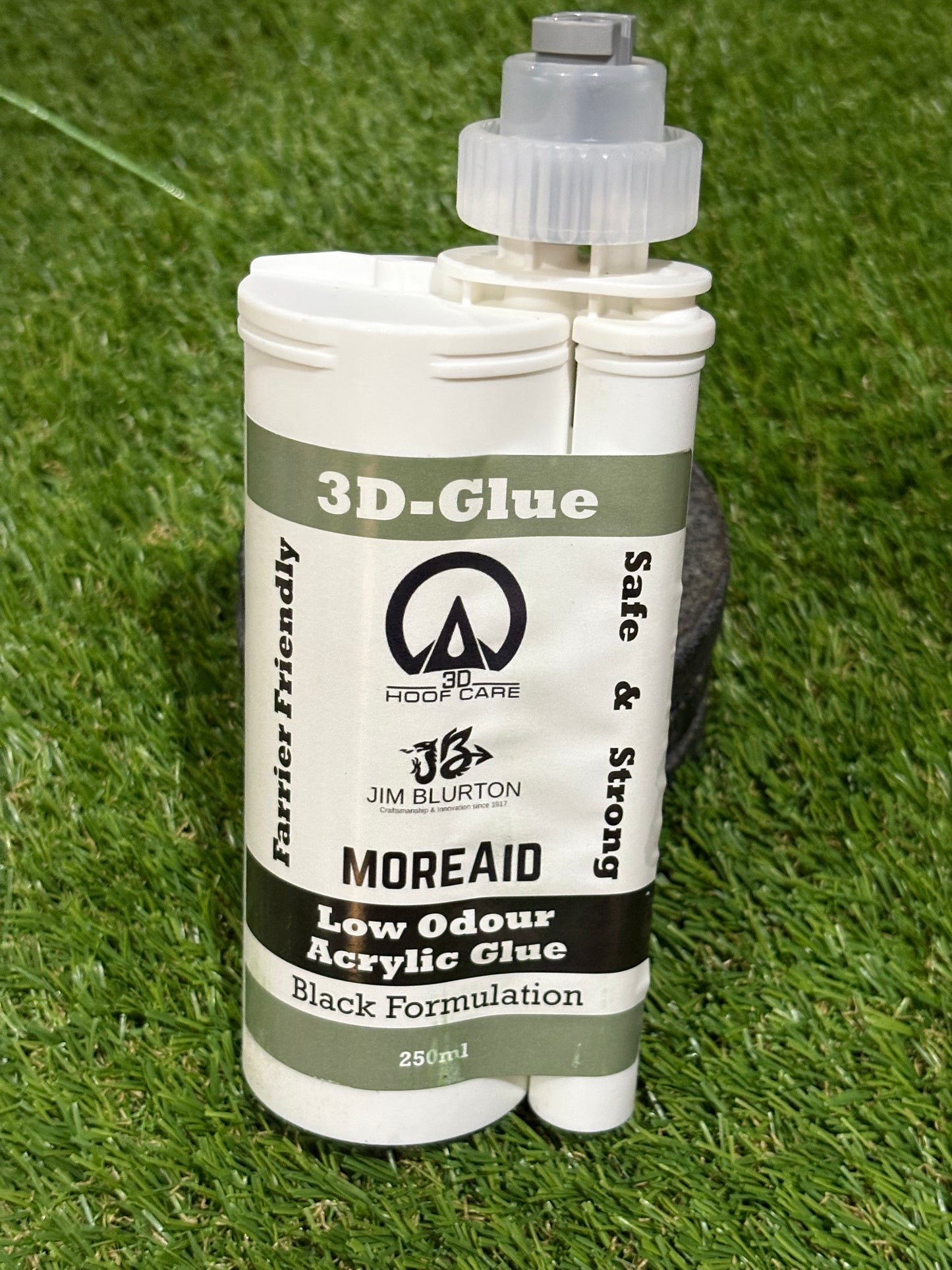 3D glue special !!! 250ml 3D glue,  Glue gun , 10 narrow nozzles .